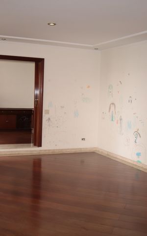 Apartamento à venda com 300m², 4 quartos e 4 vagasSala