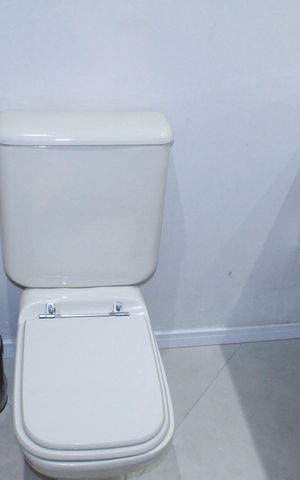 Apartamento à venda com 240m², 2 quartos e 3 vagasBanheiro Suíte 2
