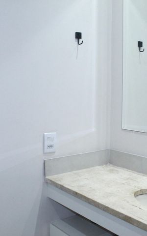 Apartamento à venda com 240m², 2 quartos e 3 vagasBanheiro Suíte 2