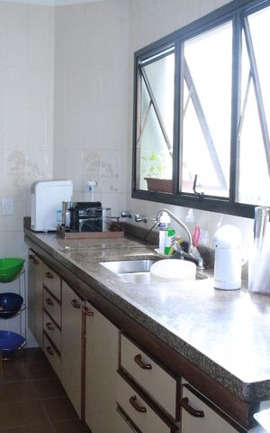 Apartamento à venda com 240m², 2 quartos e 3 vagasCozinha