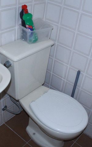 Apartamento à venda com 240m², 2 quartos e 3 vagasBanheiro de serviço