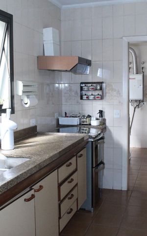 Apartamento à venda com 240m², 2 quartos e 3 vagasCozinha