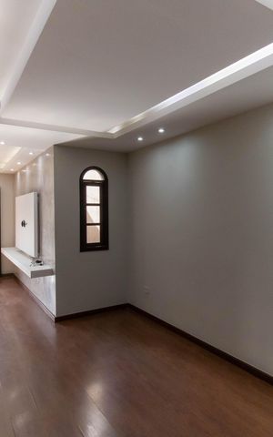 Casa à venda com 190m², 4 quartos e 2 vagas Casa à venda com 190m², 4 quartos e 2 vagasSala