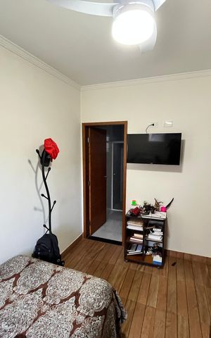 Casa à venda com 308m², 4 quartos e 4 vagasSuite