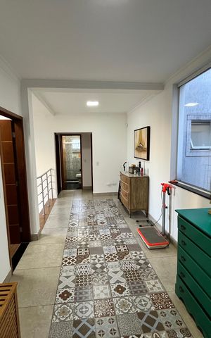 Casa à venda com 308m², 4 quartos e 4 vagasCopa