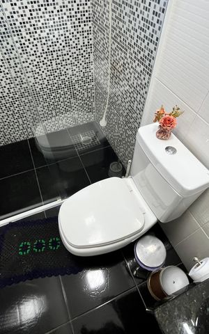 Casa à venda com 308m², 4 quartos e 4 vagasBanheiro