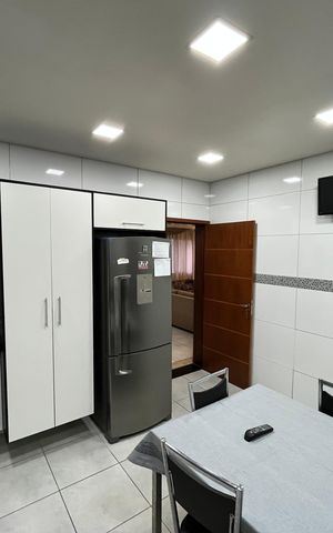 Casa à venda com 308m², 4 quartos e 4 vagasCozinha