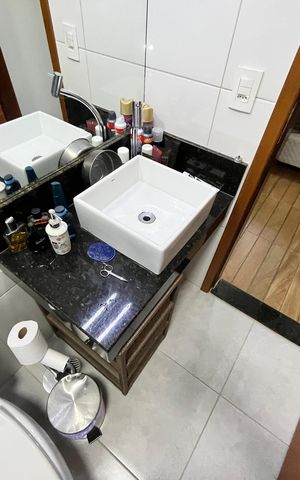 Casa à venda com 308m², 4 quartos e 4 vagasBanheiro da Suíte 1