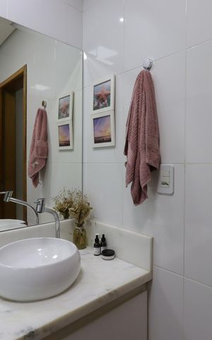 Apartamento à venda com 106m², 2 quartos e 2 vagasBanheiro Social