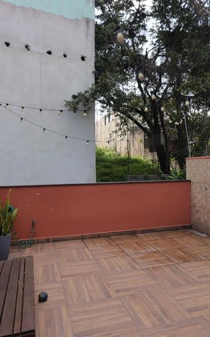 Apartamento à venda com 106m², 2 quartos e 2 vagasQuintal