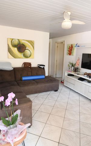 Casa à venda com 97m², 3 quartos e 2 vagasCasa 2 - Sala