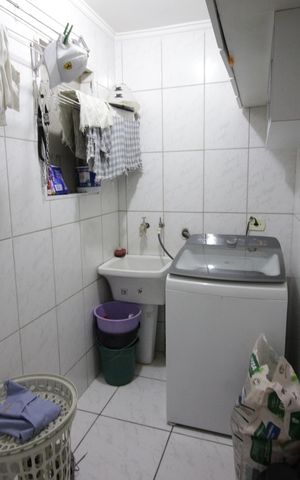 Casa à venda com 132m², 3 quartos e 2 vagasÁrea de Serviço