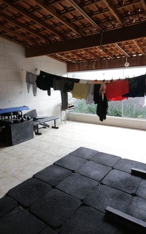Casa à venda com 132m², 3 quartos e 2 vagasQuintal