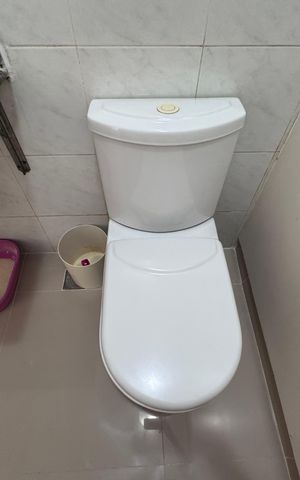 Casa de condomínio à venda com 658m², 3 quartos e 4 vagas Casa de condomínio à venda com 658m², 3 quartos e 4 vagasLavabo