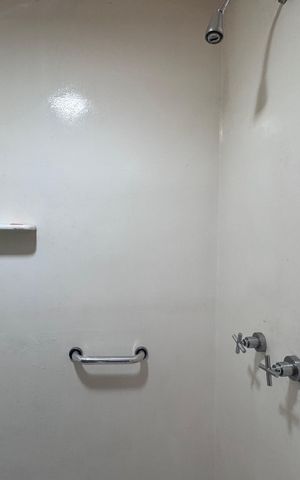 Casa de condomínio à venda com 658m², 3 quartos e 4 vagas Casa de condomínio à venda com 658m², 3 quartos e 4 vagasSuíte 2 - Banheiro