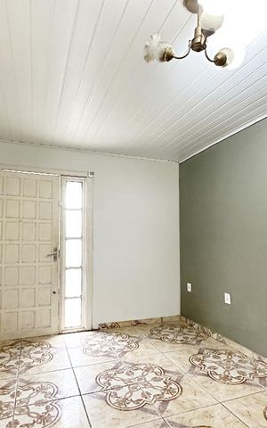Casa à venda com 92m², 2 quartos e 1 vagaSala