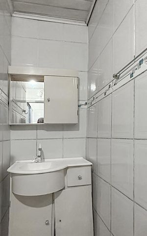 Casa à venda com 92m², 2 quartos e 1 vagaBanheiro