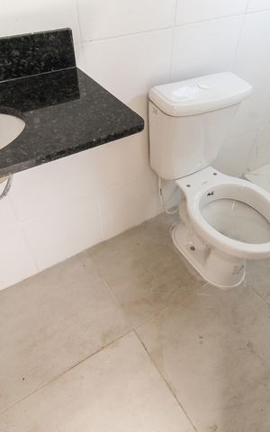 Apartamento à venda com 82m², 2 quartos e 2 vagas Apartamento à venda com 82m², 2 quartos e 2 vagasBanheiro da Suíte 1