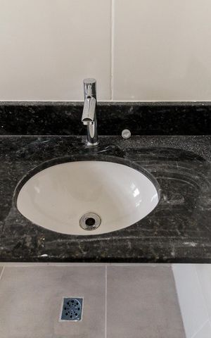 Apartamento à venda com 82m², 2 quartos e 2 vagas Apartamento à venda com 82m², 2 quartos e 2 vagasBanheiro da Suíte 1