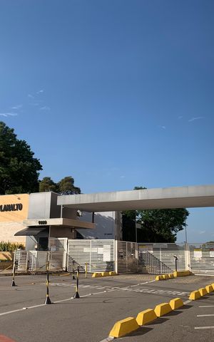 Apartamento para alugar com 55m², 2 quartos e 1 vagaFachada