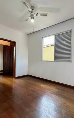 Casa à venda com 178m², 4 quartos e 3 vagas Casa à venda com 178m², 4 quartos e 3 vagasQuarto 1