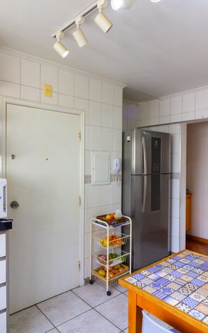 Apartamento à venda com 139m², 4 quartos e 2 vagasCozinha