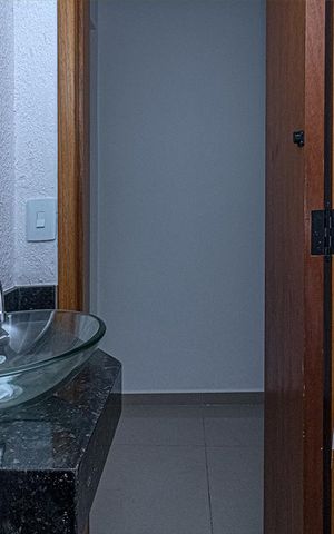 Casa à venda com 124m², 2 quartos e 4 vagas Casa à venda com 124m², 2 quartos e 4 vagasLavabo
