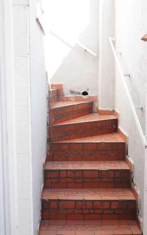 Casa à venda com 180m², 3 quartos e 3 vagasEscada