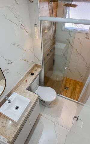 Apartamento à venda com 55m², 2 quartos e 1 vaga Apartamento à venda com 55m², 2 quartos e 1 vagaBanheiro Social
