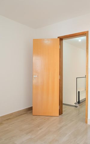 Casa à venda com 140m², 3 quartos e 3 vagasSuíte 3