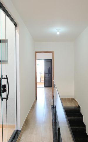 Casa à venda com 140m², 3 quartos e 3 vagasCorredor