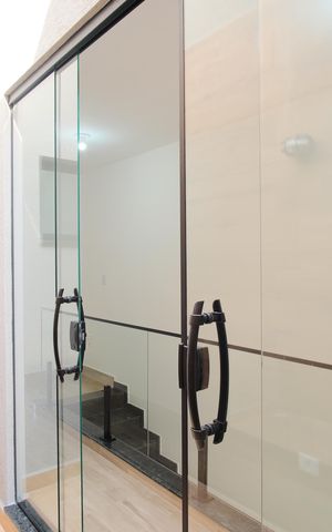 Casa à venda com 140m², 3 quartos e 3 vagasJardim interno