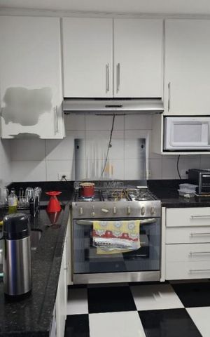 Casa à venda com 140m², 3 quartos e 2 vagas