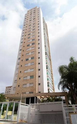 Apartamento à venda com 205m², 3 quartos e 4 vagas Apartamento à venda com 205m², 3 quartos e 4 vagasFachada do Prédio