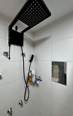Studio à venda com 28m², 0 quarto e sem vaga Studio à venda com 28m², 0 quarto e sem vagaBanheiro
