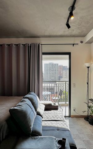 Studio à venda com 28m², 0 quarto e sem vaga Studio à venda com 28m², 0 quarto e sem vagaSala
