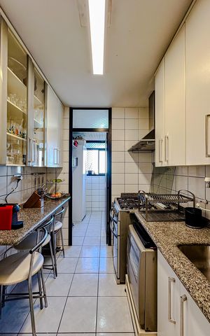 Apartamento à venda com 82m², 4 quartos e 2 vagasCozinha