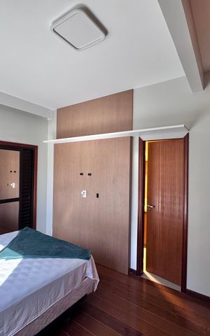 Casa de condomínio à venda com 550m², 4 quartos e 2 vagas Casa de condomínio à venda com 550m², 4 quartos e 2 vagasSuíte 2