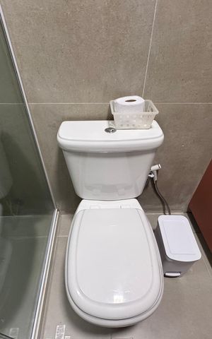 Casa de condomínio à venda com 550m², 4 quartos e 2 vagas Casa de condomínio à venda com 550m², 4 quartos e 2 vagasSuíte 2 - Banheiro