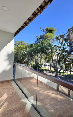 Casa de condomínio à venda com 550m², 4 quartos e 2 vagas Casa de condomínio à venda com 550m², 4 quartos e 2 vagasSuíte 1 Master - Varanda