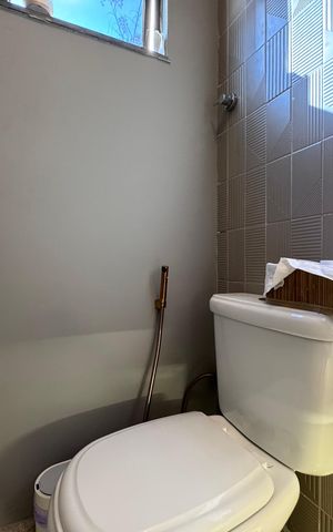 Casa de condomínio à venda com 550m², 4 quartos e 2 vagas Casa de condomínio à venda com 550m², 4 quartos e 2 vagasLavabo