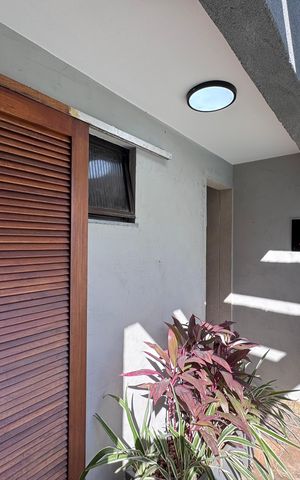 Casa de condomínio à venda com 550m², 4 quartos e 2 vagas Casa de condomínio à venda com 550m², 4 quartos e 2 vagasÁrea externa - Sana