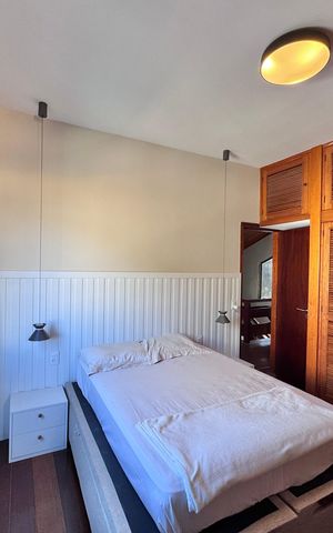 Casa de condomínio à venda com 550m², 4 quartos e 2 vagas Casa de condomínio à venda com 550m², 4 quartos e 2 vagasSuíte 3