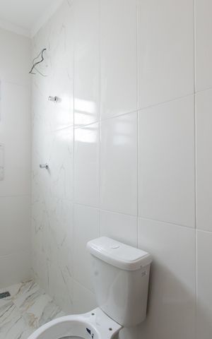 Apartamento à venda com 82m², 2 quartos e 1 vaga Apartamento à venda com 82m², 2 quartos e 1 vagaBanheiro da Suíte 1