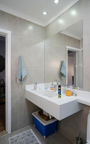 Casa à venda com 200m², 3 quartos e 3 vagasBanheiro