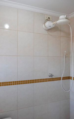 Casa à venda com 200m², 3 quartos e 3 vagasBanheiro de Serviço
