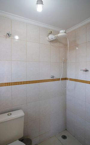 Casa à venda com 200m², 3 quartos e 3 vagasBanheiro de Serviço