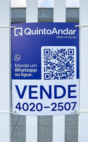 Casa à venda com 200m², 3 quartos e 3 vagasPlaca