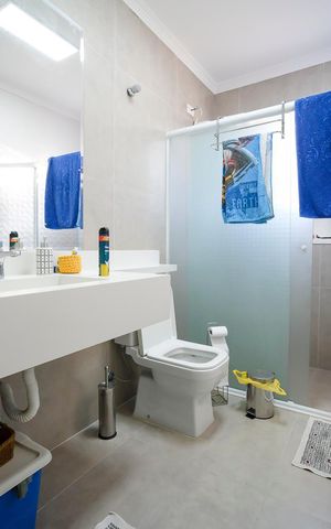Casa à venda com 200m², 3 quartos e 3 vagasBanheiro