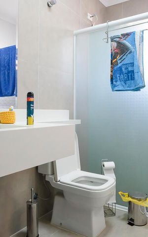 Casa à venda com 200m², 3 quartos e 3 vagasBanheiro